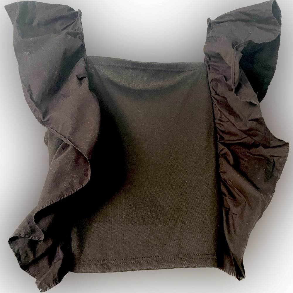 Butterfly sleeve cropped top blouse by Jennifer Lopez, size 11 in black.